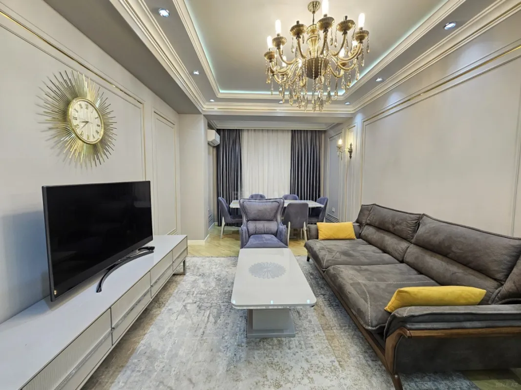 Kirayə verilir 3 otaqlı mənzil 130 m²