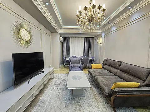 Kirayə verilir 3 otaqlı mənzil 130 m²