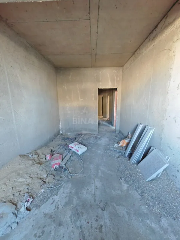 Satılır 3 otaqlı mənzil 130 m²