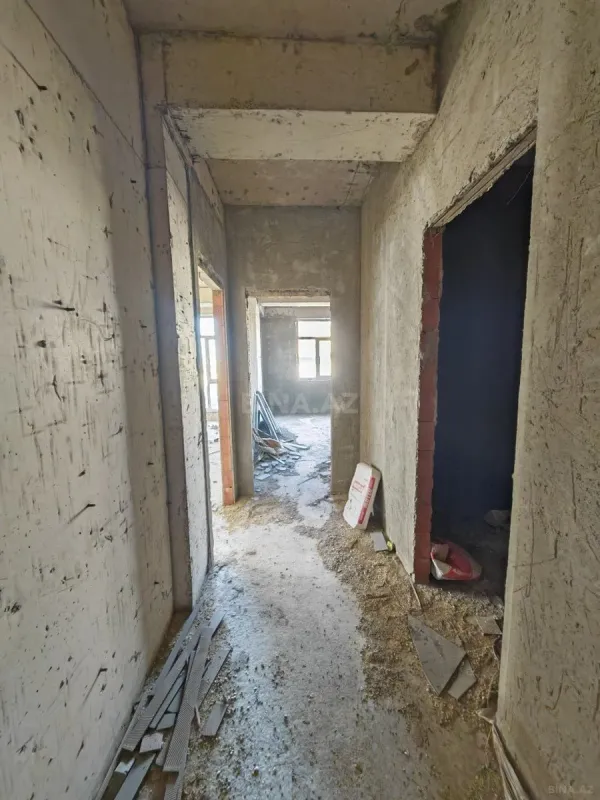 Satılır 3 otaqlı mənzil 130 m²