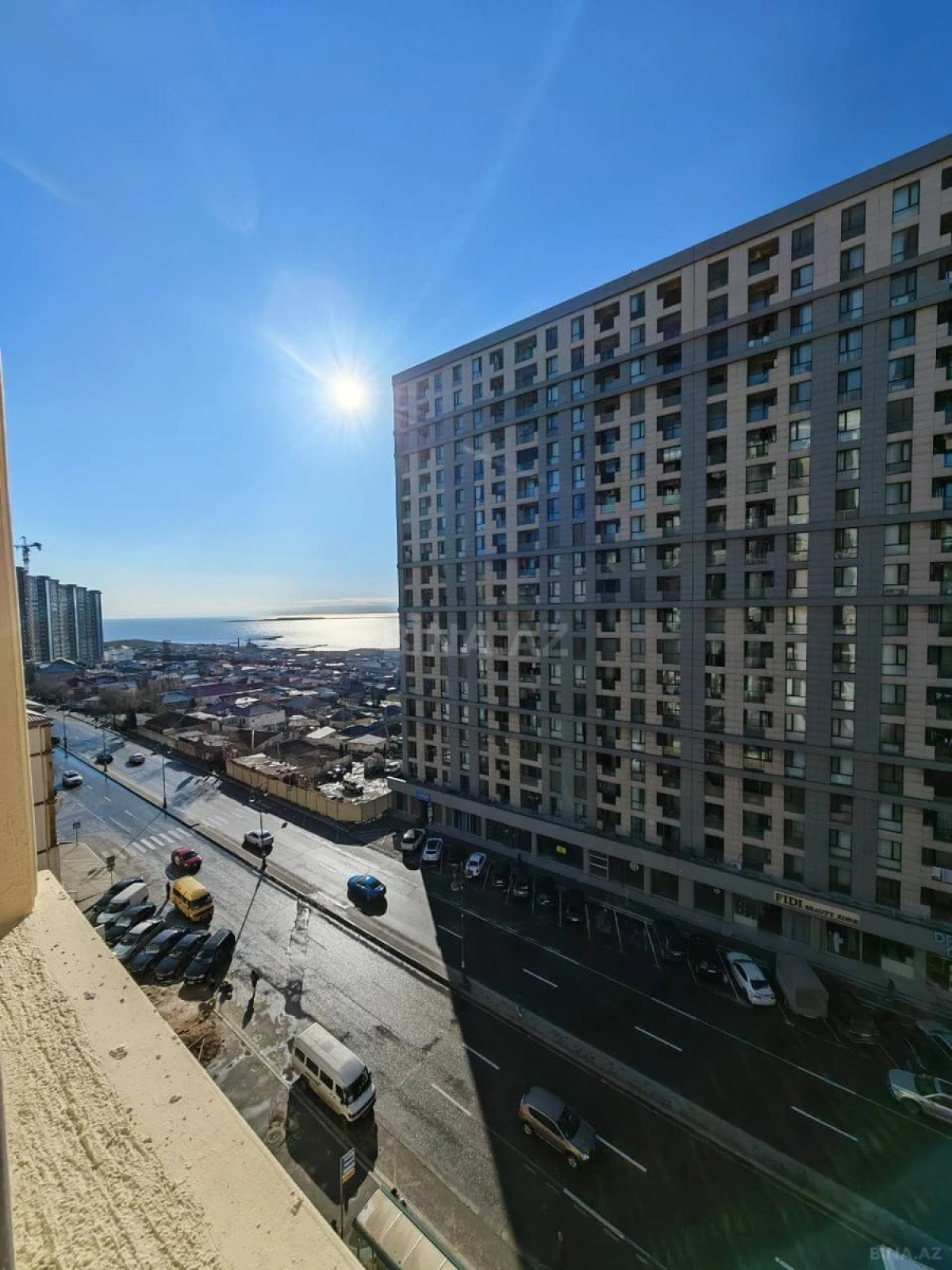 Satılır 3 otaqlı mənzil 130 m²