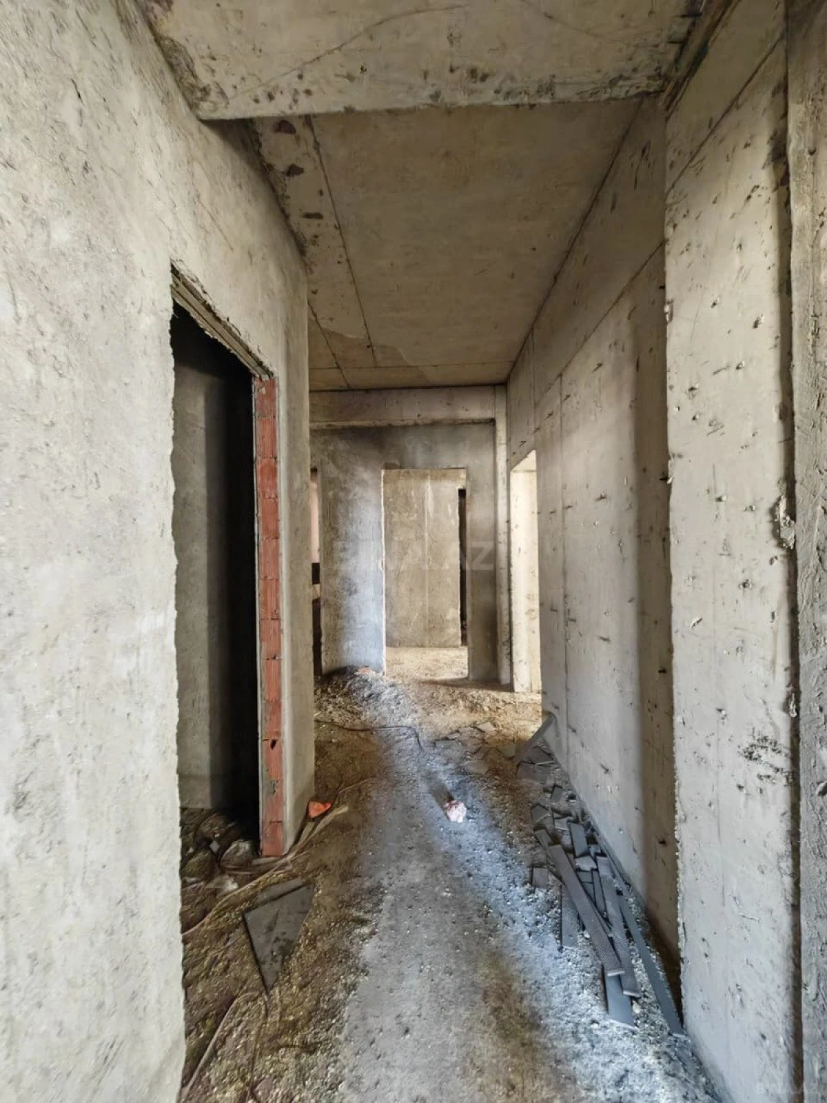 Satılır 3 otaqlı mənzil 130 m²