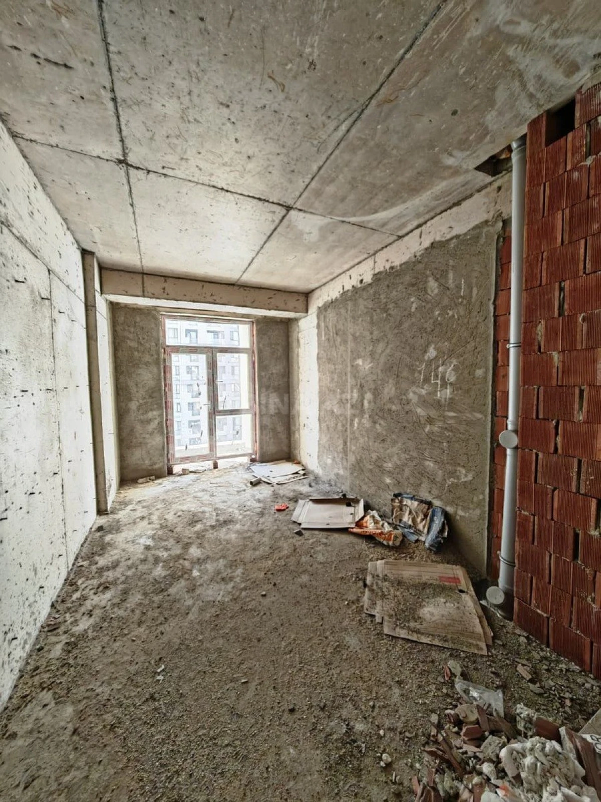 Satılır 3 otaqlı mənzil 130 m²