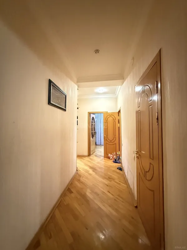 Satılır 3 otaqlı mənzil 110 m²