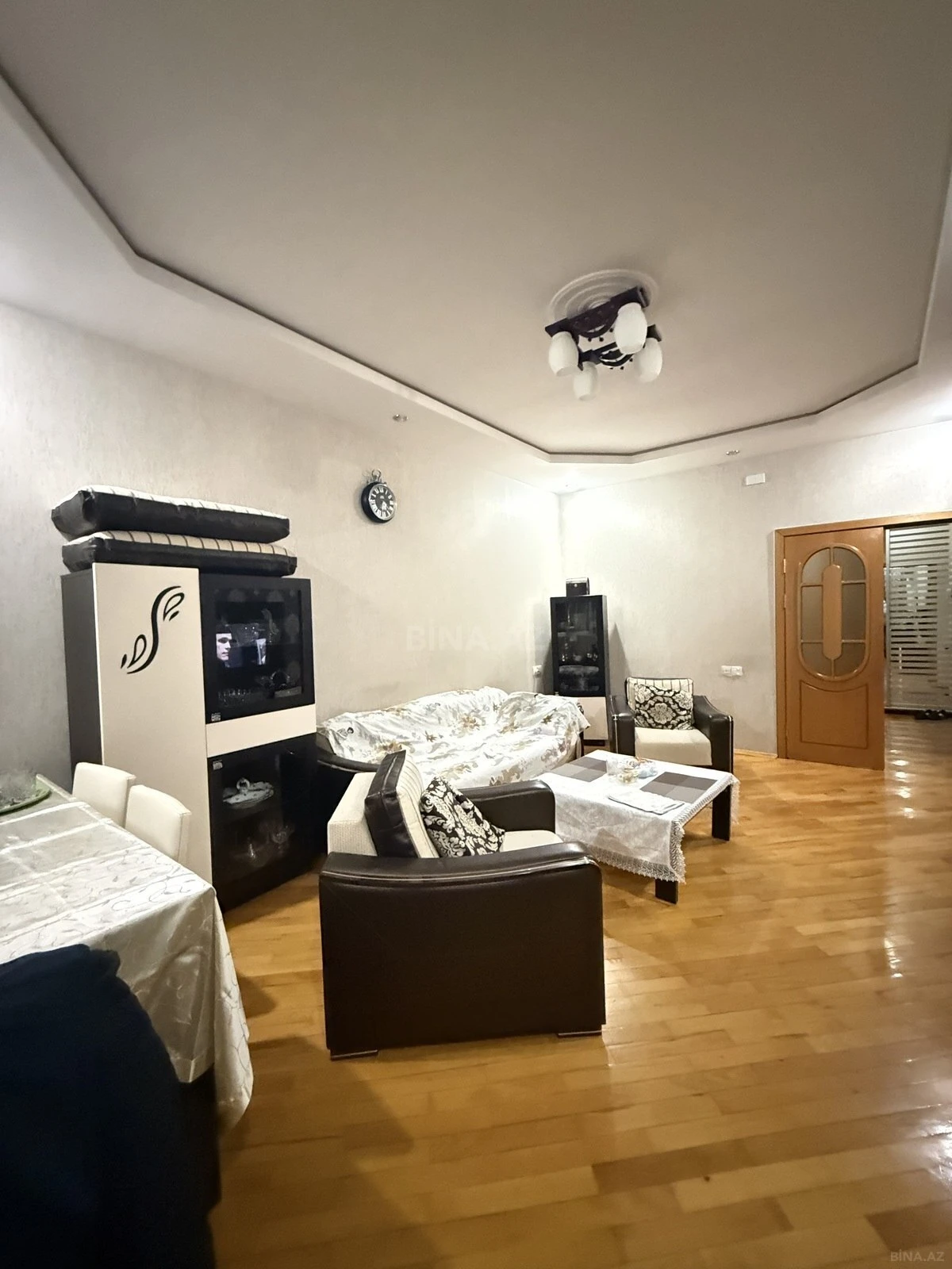 Satılır 3 otaqlı mənzil 110 m²