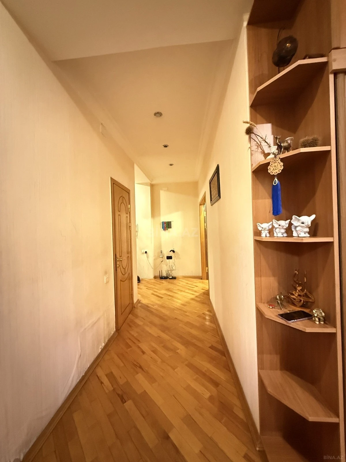 Satılır 3 otaqlı mənzil 110 m²