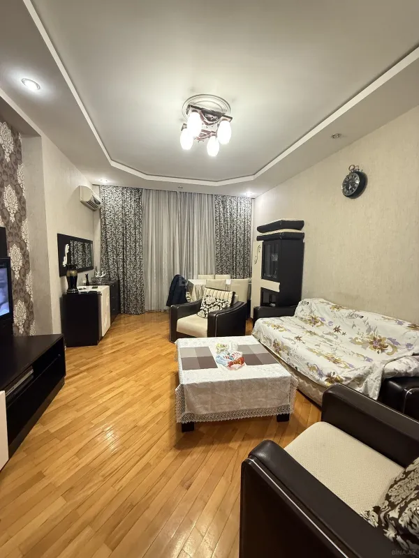 Satılır 3 otaqlı mənzil 110 m²
