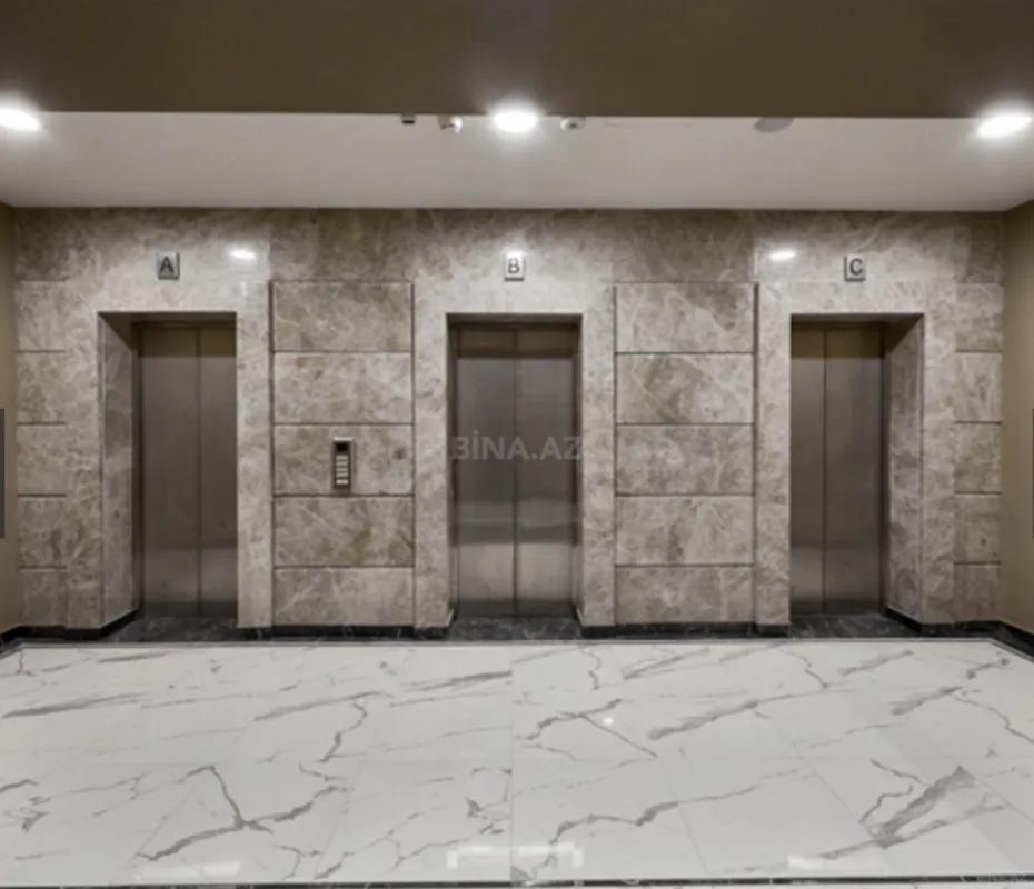 Satılır 4 otaqlı mənzil 155 m²