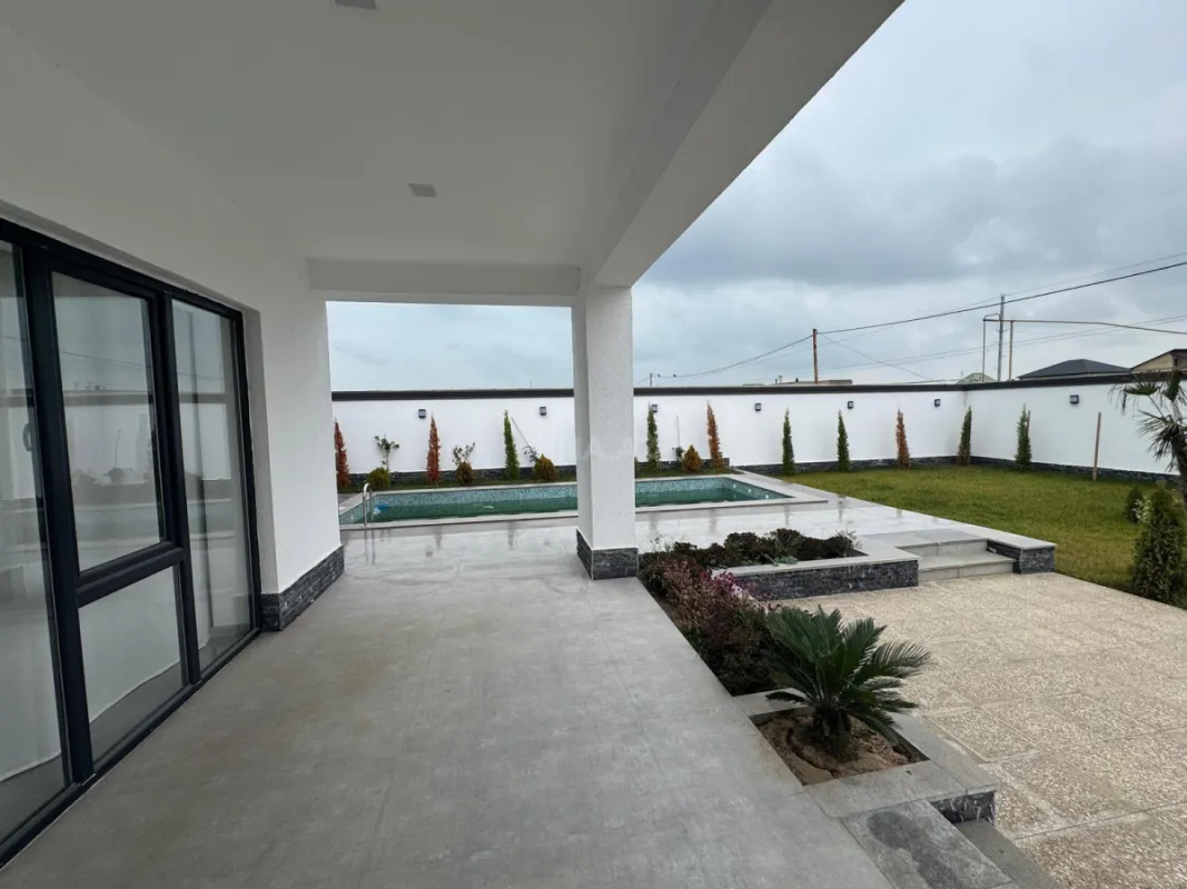 Satılır 4 otaqlı həyət evi 200 m²