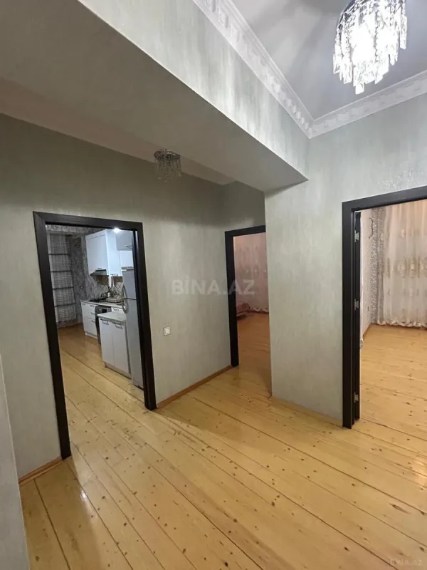 Satılır 3 otaqlı mənzil 125 m²