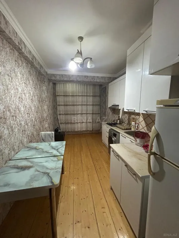 Satılır 3 otaqlı mənzil 125 m²
