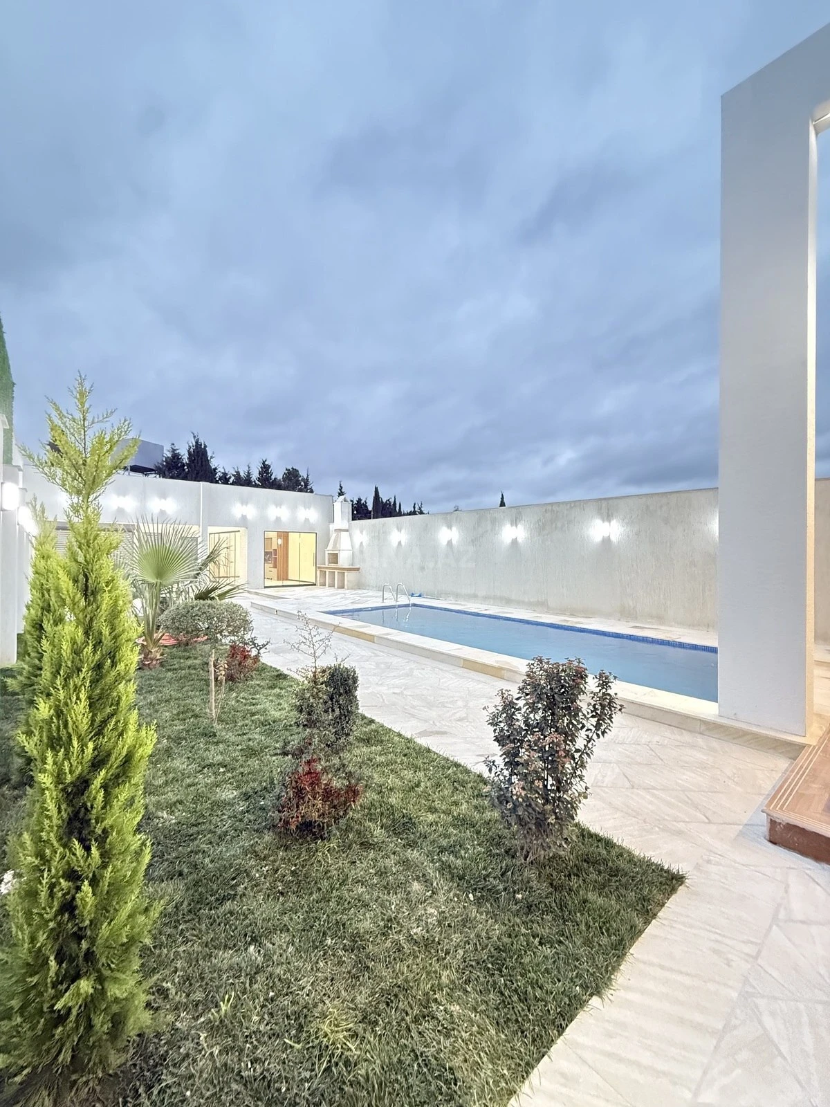 Satılır 4 otaqlı həyət evi 170 m²