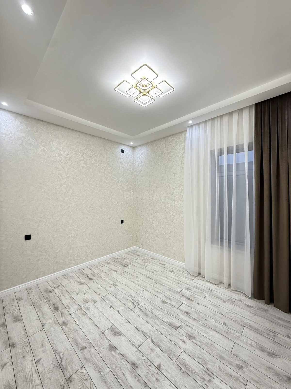 Satılır 4 otaqlı həyət evi 170 m²
