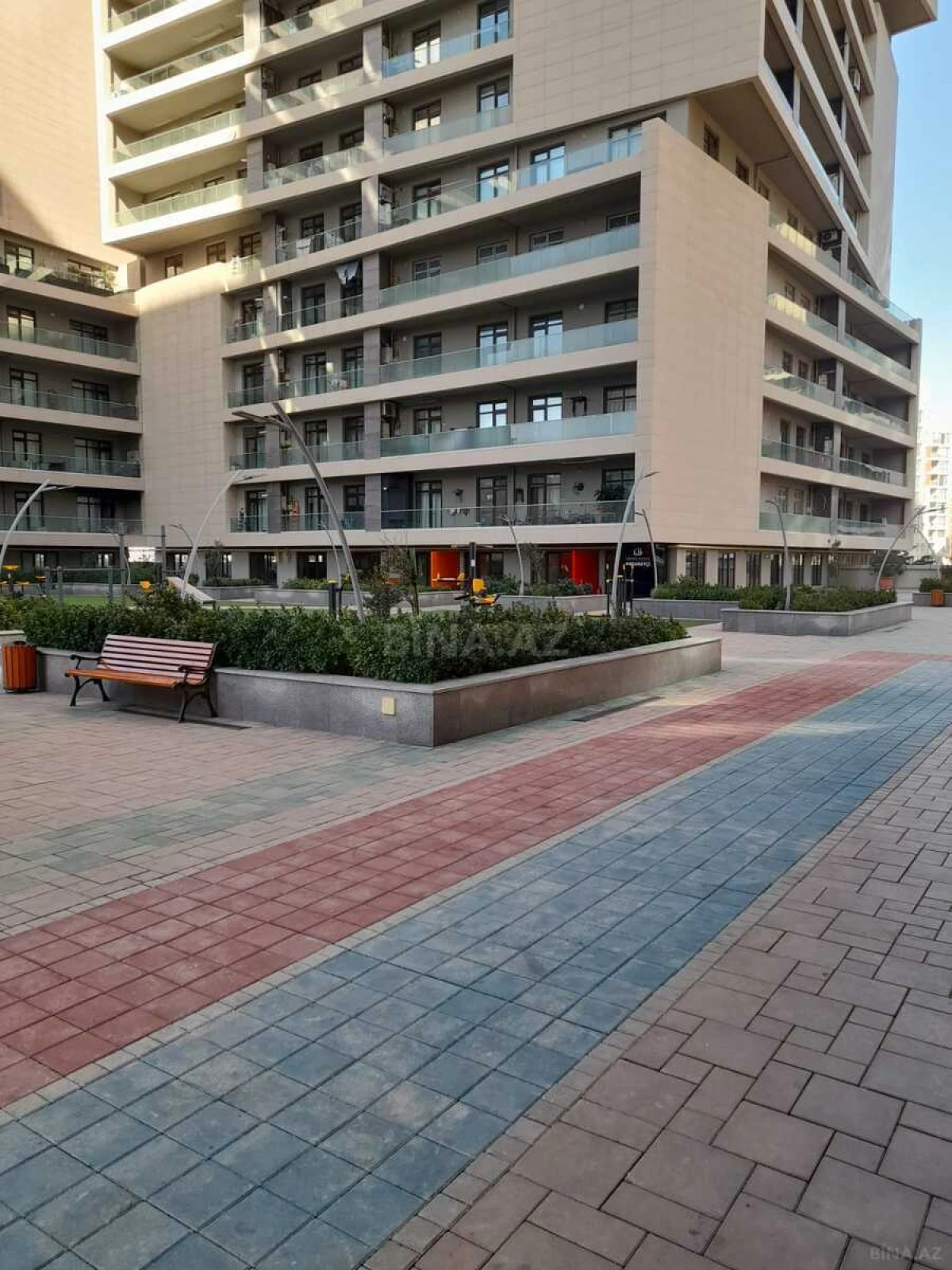 Satılır 3 otaqlı mənzil 100 m²