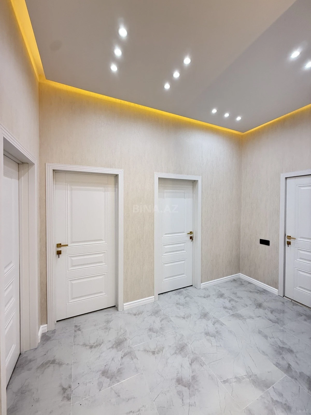 Satılır 4 otaqlı həyət evi 170 m²