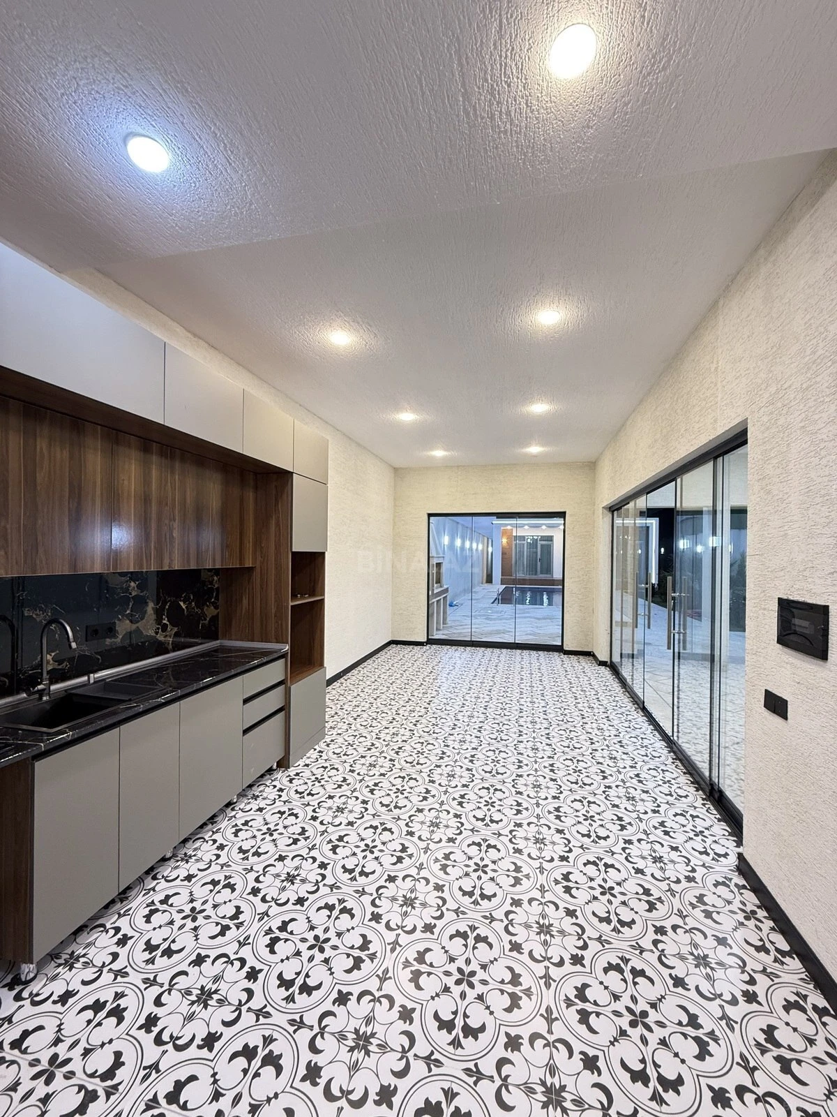 Satılır 4 otaqlı həyət evi 170 m²