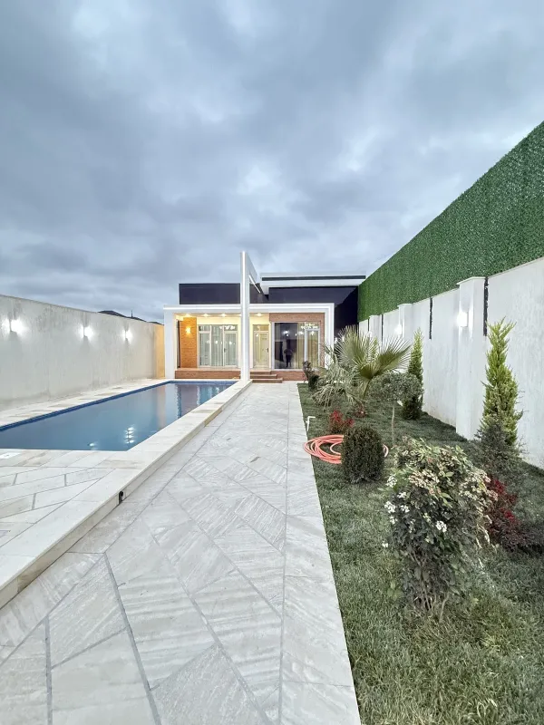 Satılır 4 otaqlı həyət evi 170 m²