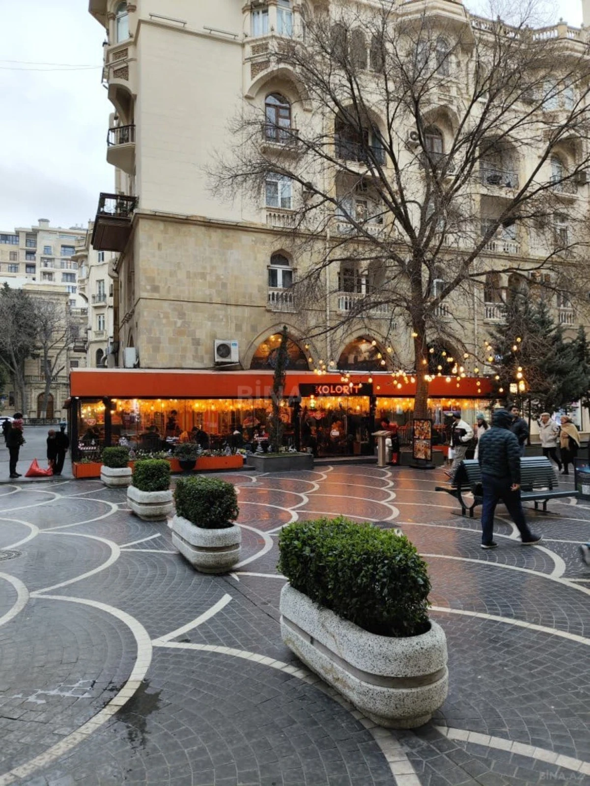 Kirayə verilir obyekt 65 m²