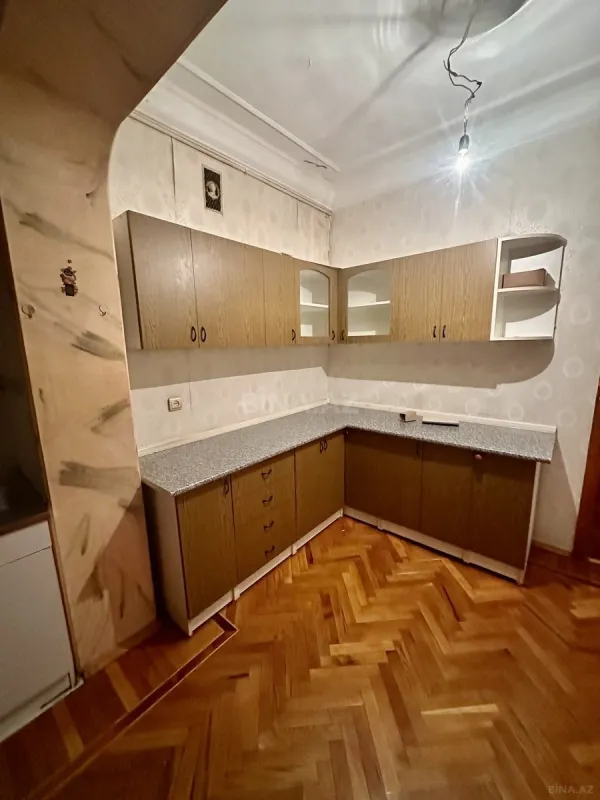 Kirayə verilir 2 otaqlı mənzil 65 m²