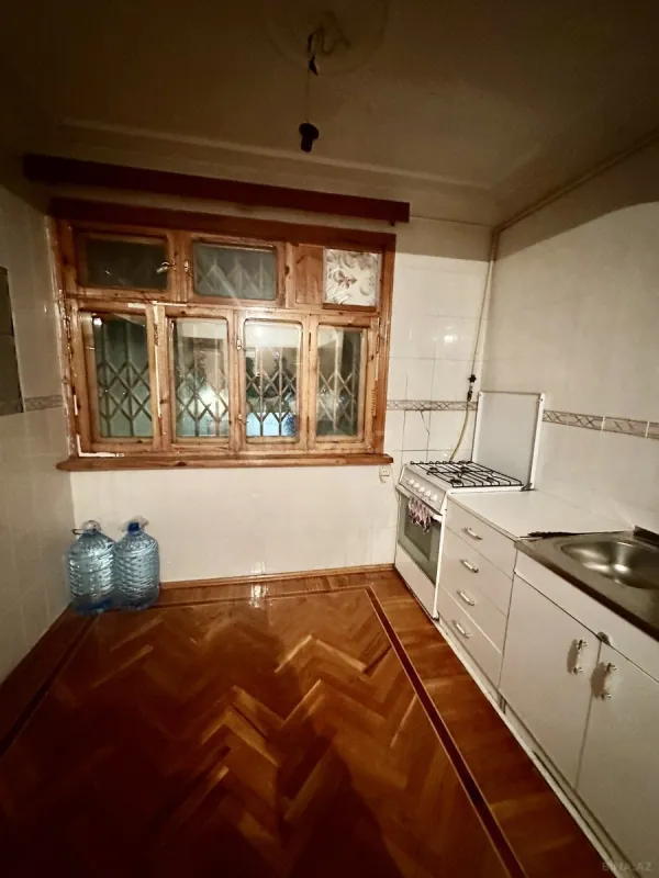 Kirayə verilir 2 otaqlı mənzil 65 m²