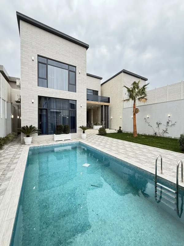 Satılır 5 otaqlı həyət evi 280 m²