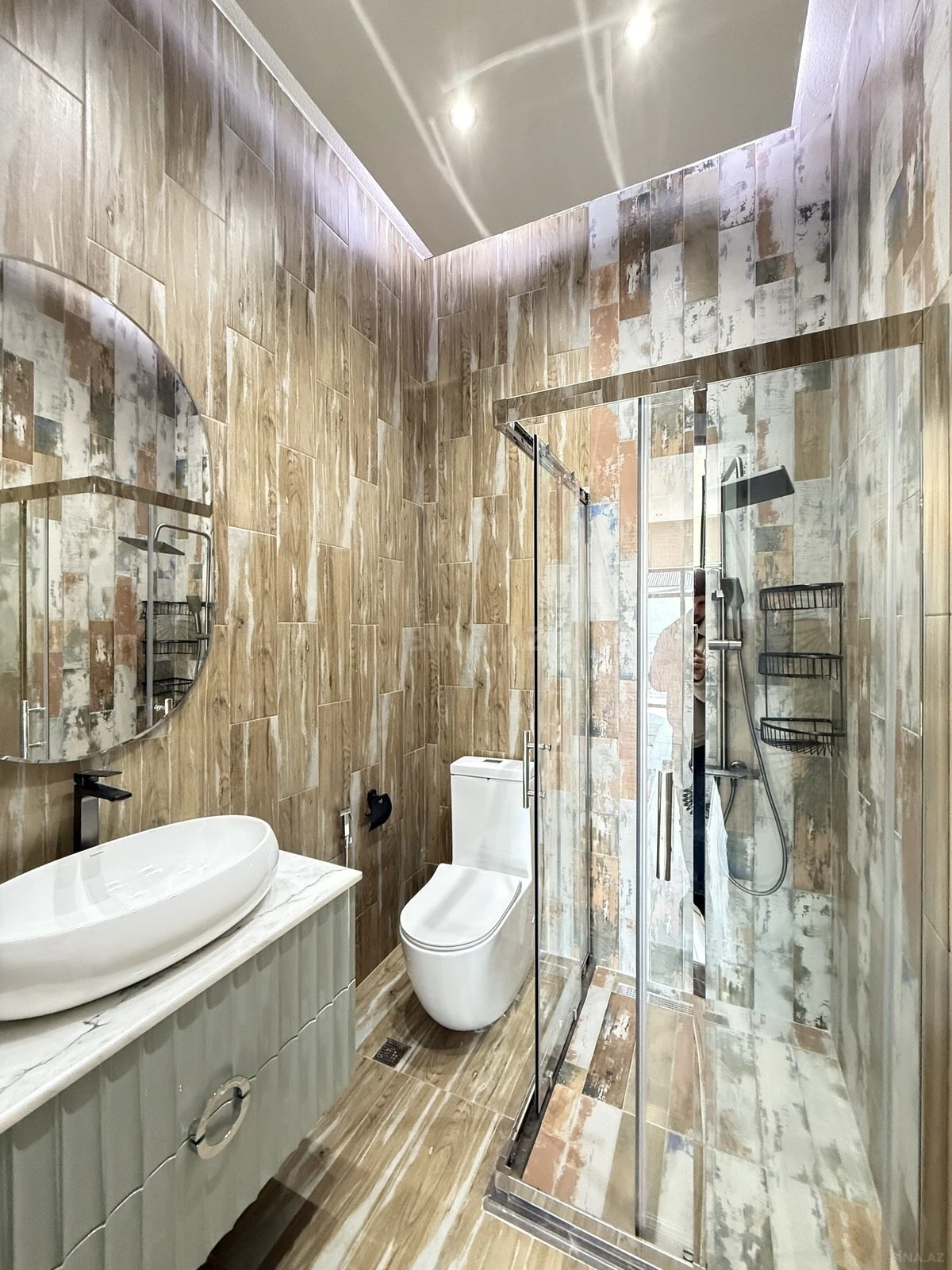 Satılır 5 otaqlı həyət evi 280 m²