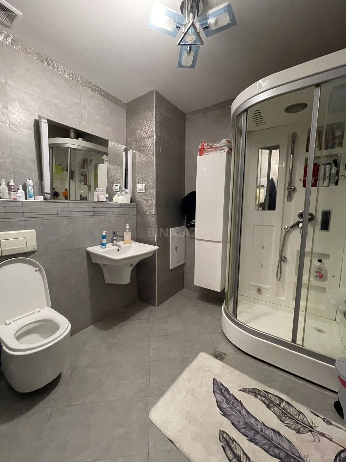 Satılır 3 otaqlı mənzil 200 m²