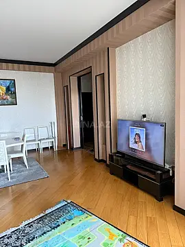 Satılır 3 otaqlı mənzil 200 m²
