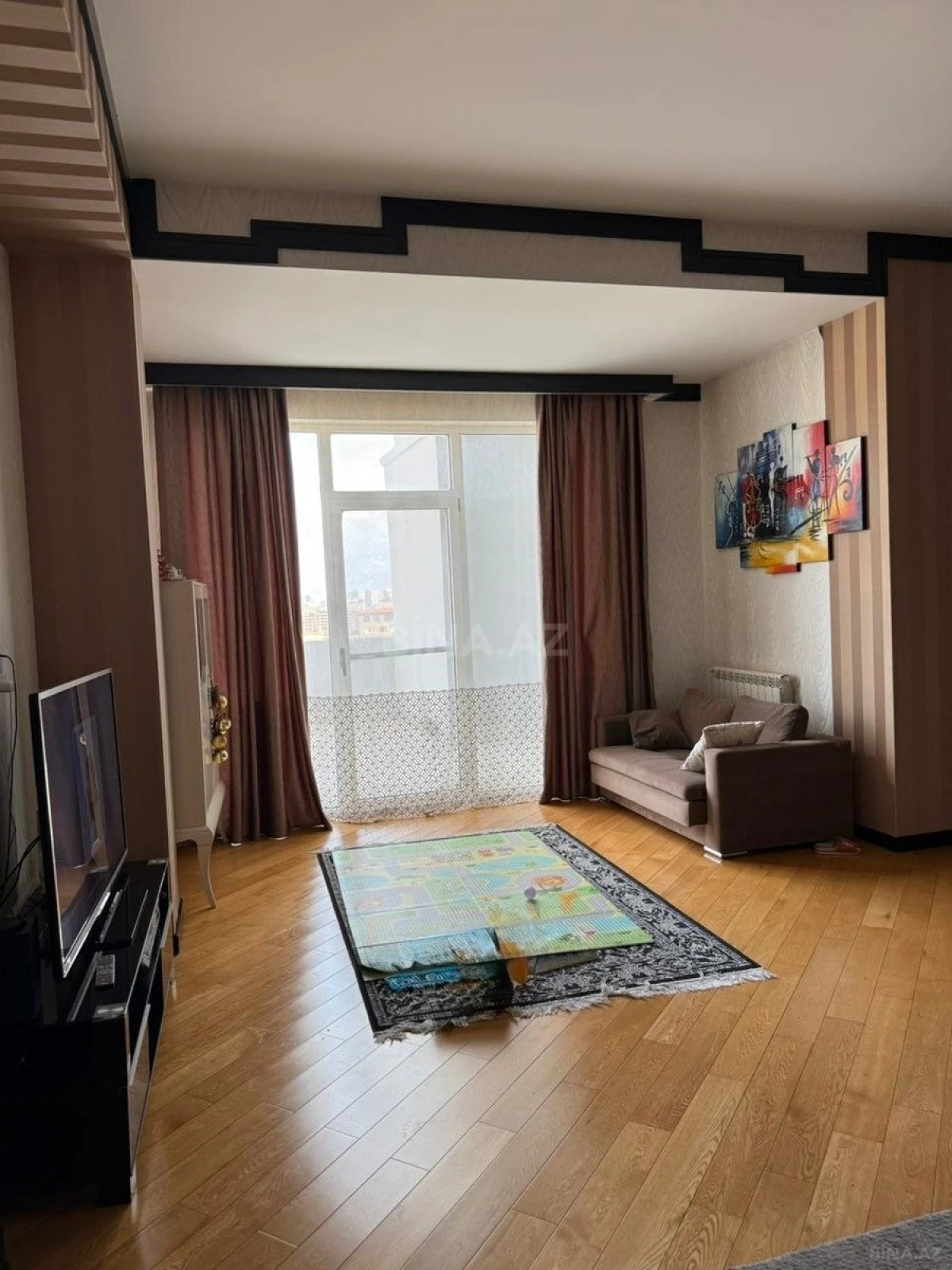 Satılır 3 otaqlı mənzil 200 m²