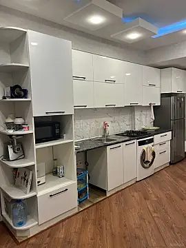 Satılır 2 otaqlı mənzil 90 m²