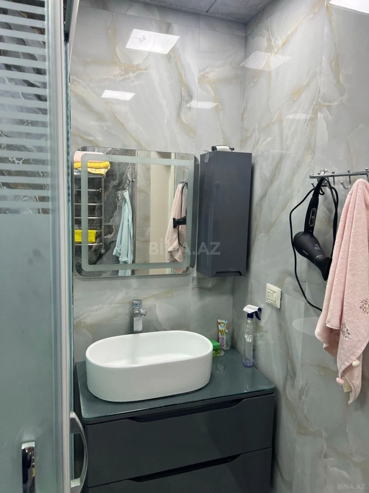 Satılır 2 otaqlı mənzil 90 m²