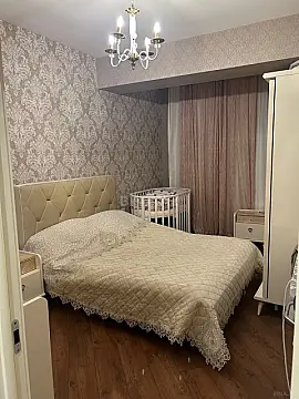 Satılır 2 otaqlı mənzil 90 m²