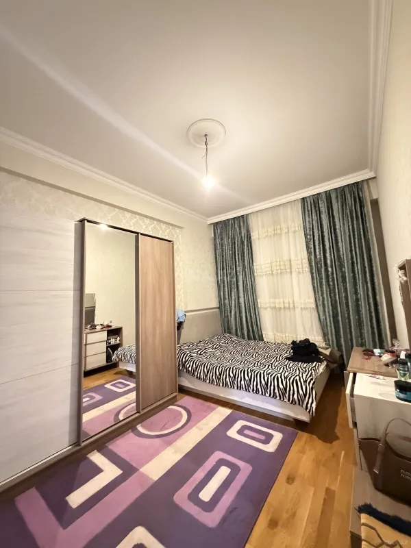 Satılır 2 otaqlı mənzil 66 m²