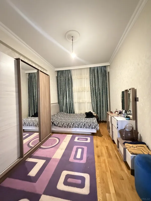Satılır 2 otaqlı mənzil 66 m²