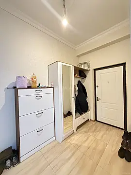 Satılır 2 otaqlı mənzil 66 m²