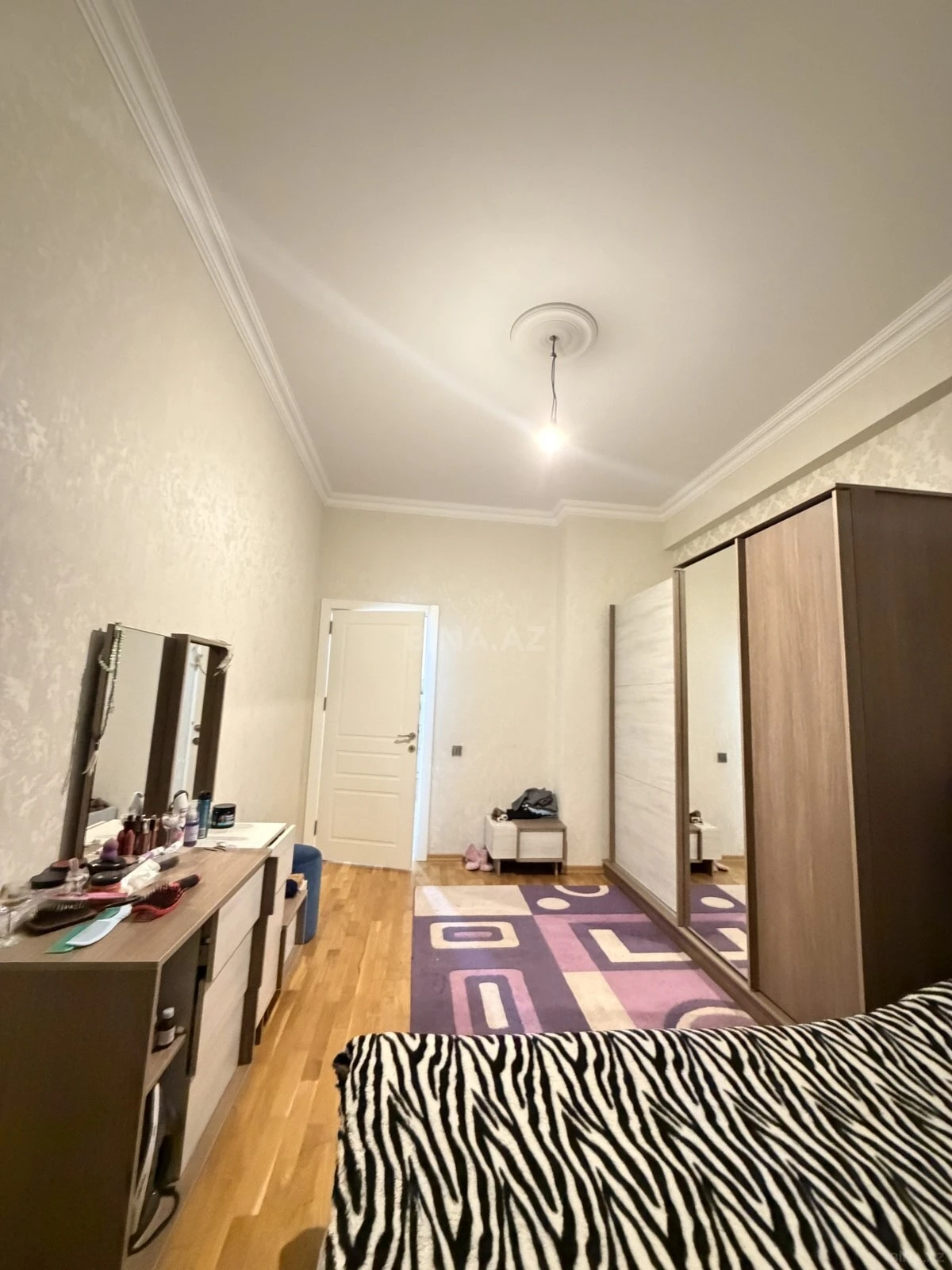 Satılır 2 otaqlı mənzil 66 m²