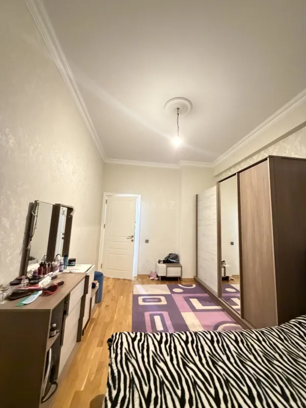 Satılır 2 otaqlı mənzil 66 m²