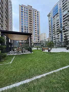 Satılır 2 otaqlı mənzil 98 m²