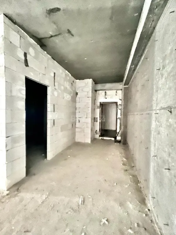 Satılır 2 otaqlı mənzil 98 m²