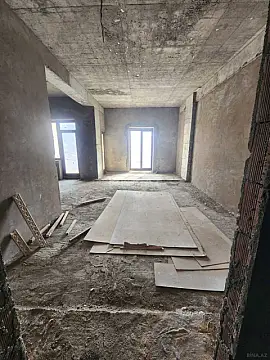 Satılır 3 otaqlı mənzil 138 m²