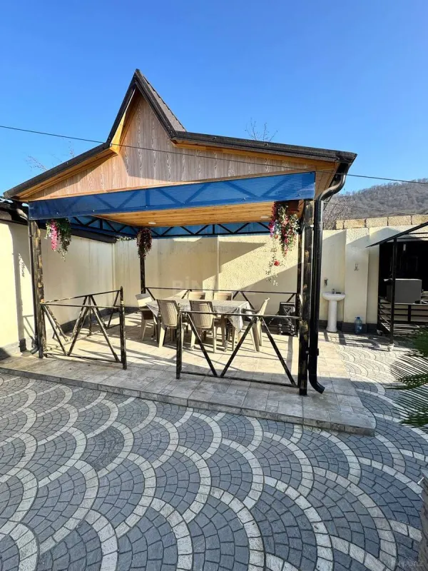 Kirayə verilir 4 otaqlı həyət evi 96 m²
