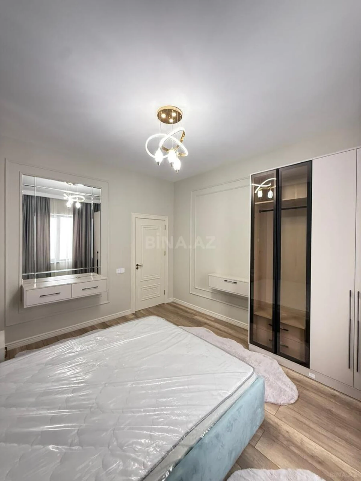 Satılır 4 otaqlı həyət evi 160 m²