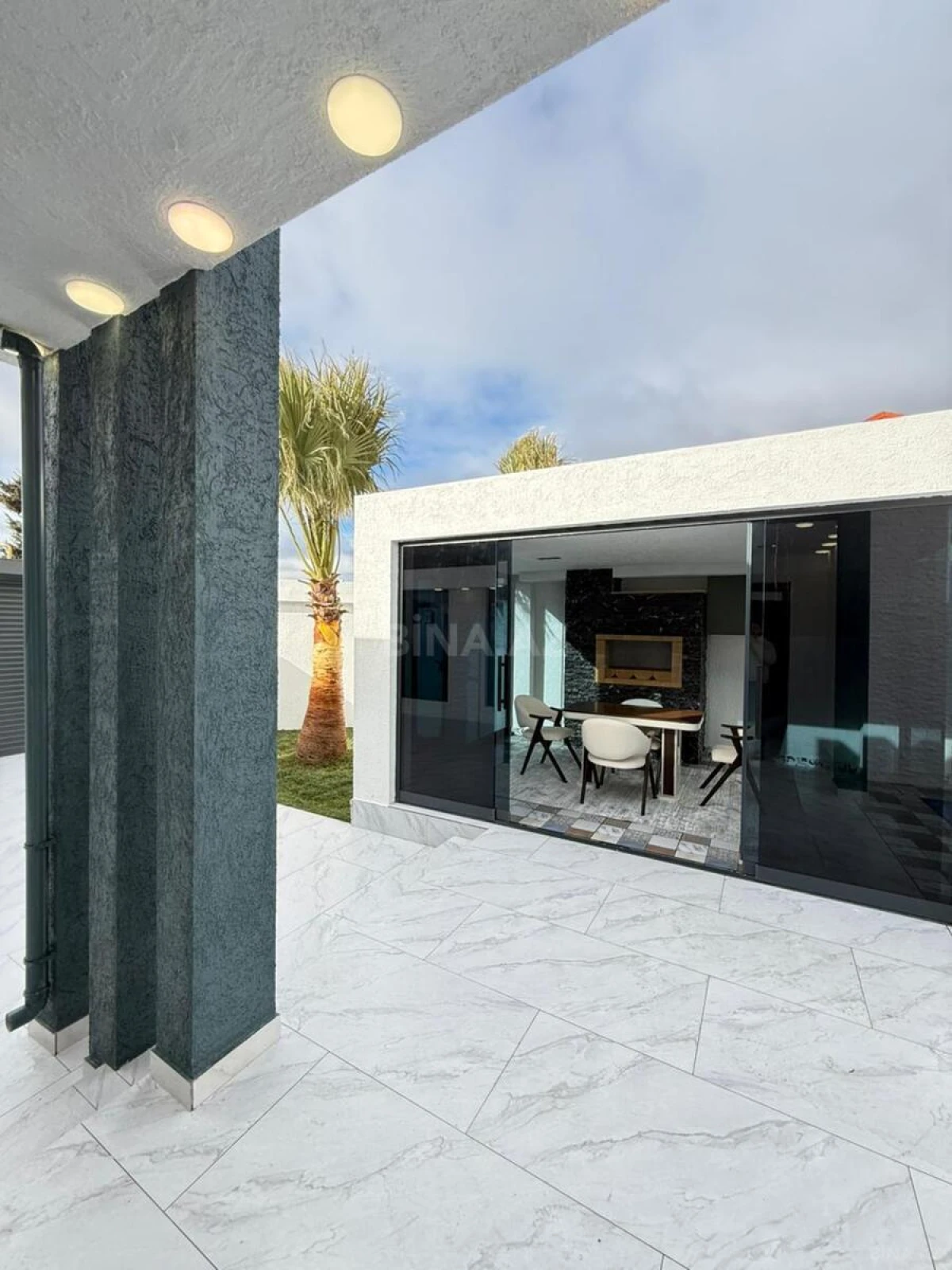 Satılır 4 otaqlı həyət evi 160 m²