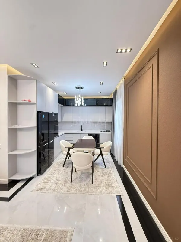 Satılır 4 otaqlı həyət evi 160 m²