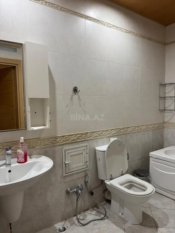 Kirayə verilir 2 otaqlı ofis 38 m²