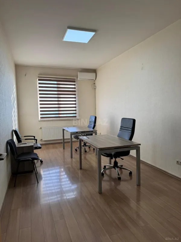 Kirayə verilir 2 otaqlı ofis 38 m²