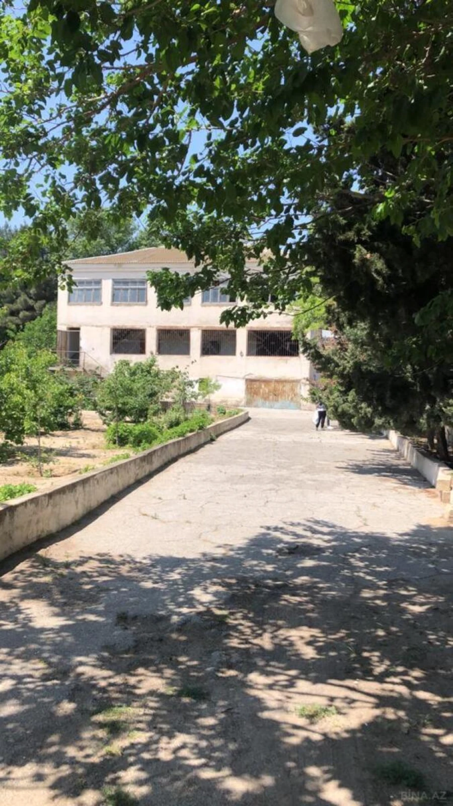 Satılır 5 otaqlı həyət evi 220 m²
