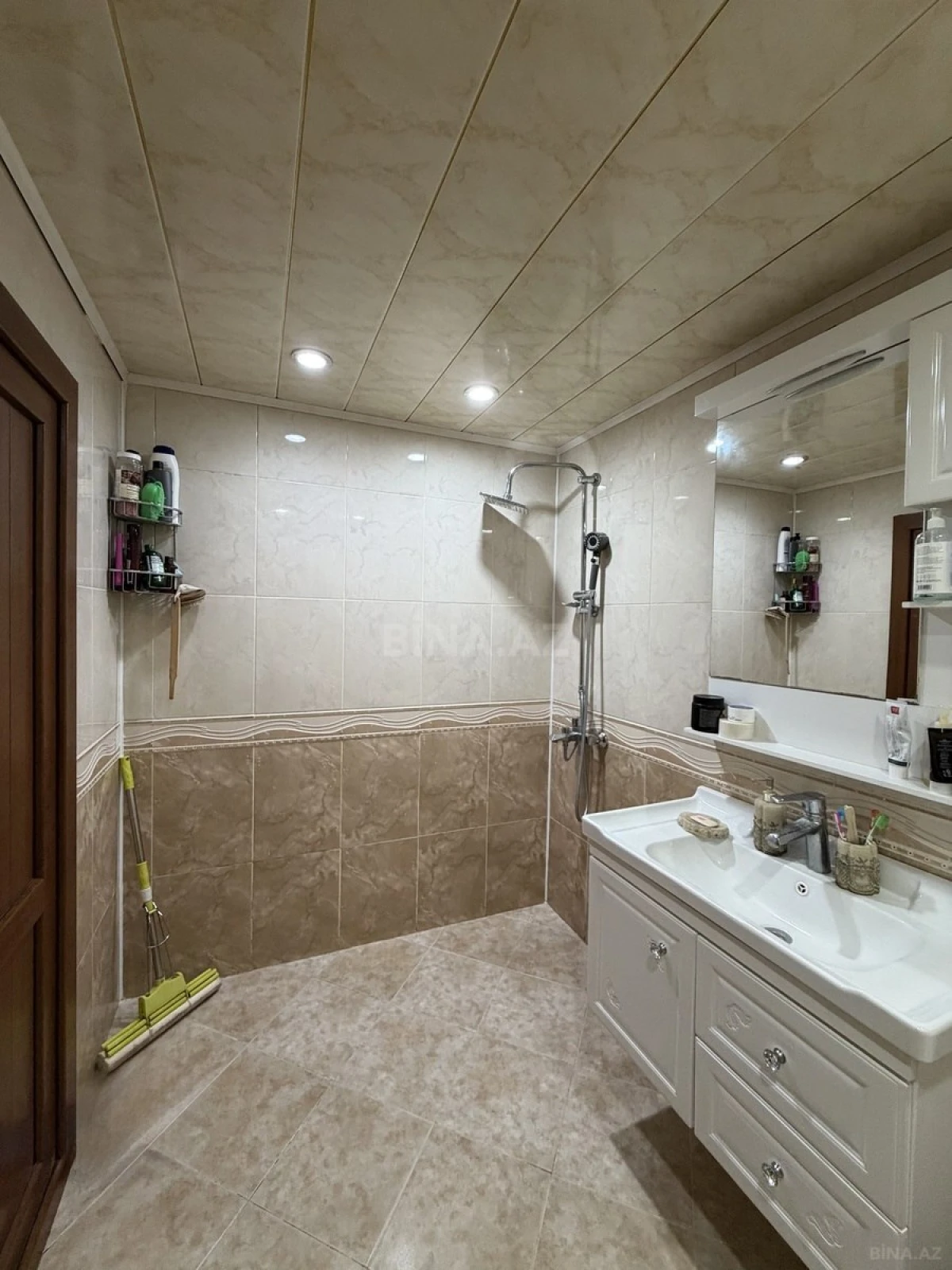 Satılır 2 otaqlı mənzil 69 m²