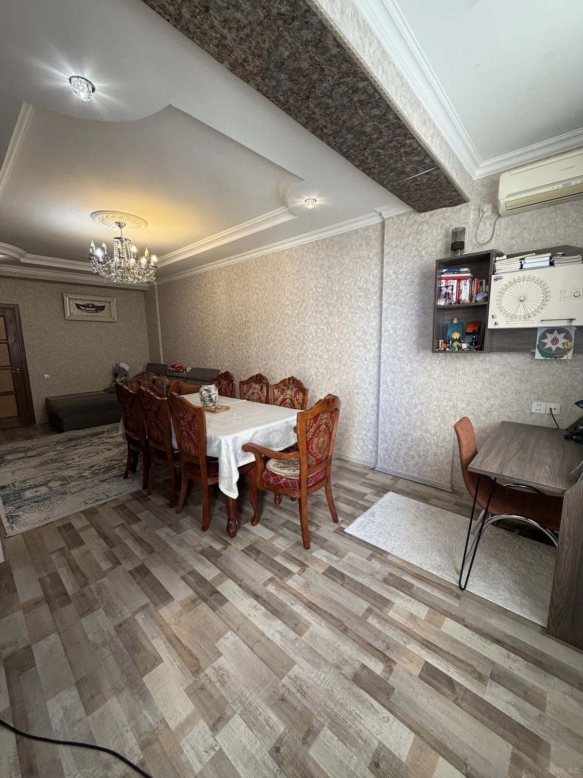 Satılır 2 otaqlı mənzil 69 m²