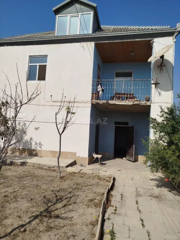 Satılır 4 otaqlı həyət evi 350 m²
